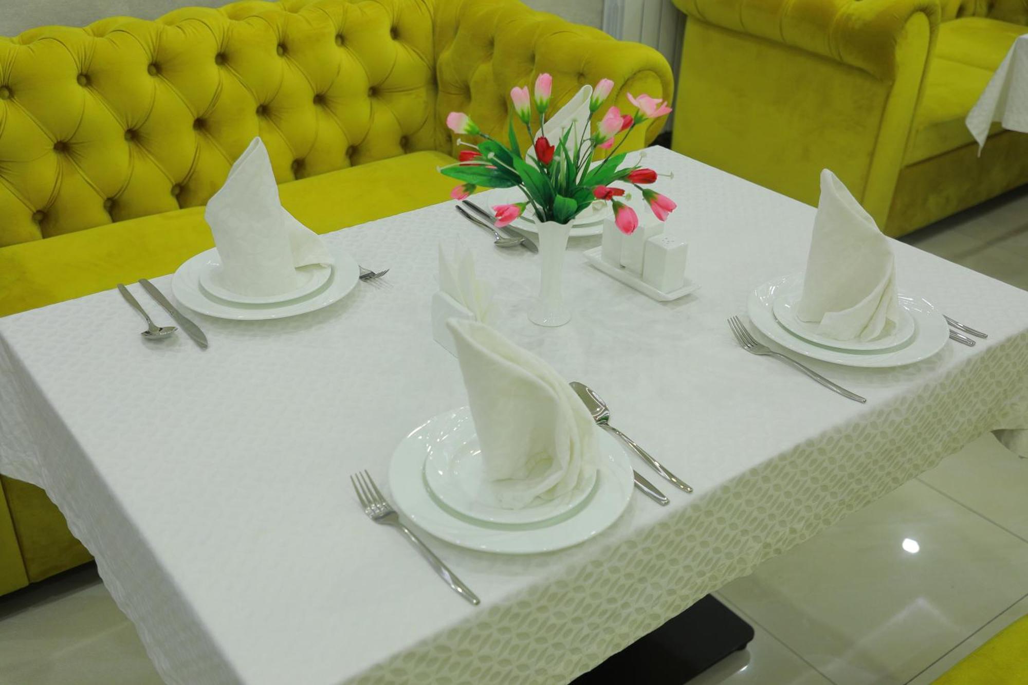 Human Hotel Tashkent Bagian luar foto